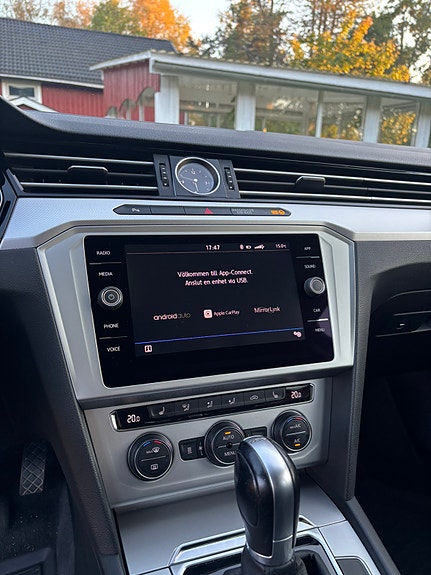 Volkswagen Passat 10 of 13
