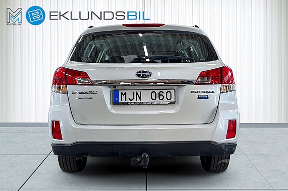 Subaru Outback 5 of 23