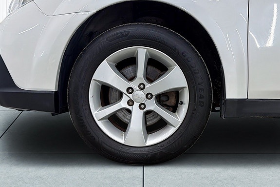 Subaru Outback 9 of 23