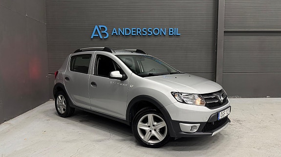 Dacia Sandero Stepway 2 of 24