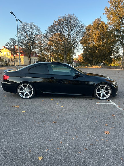 BMW 335i 7 of 9