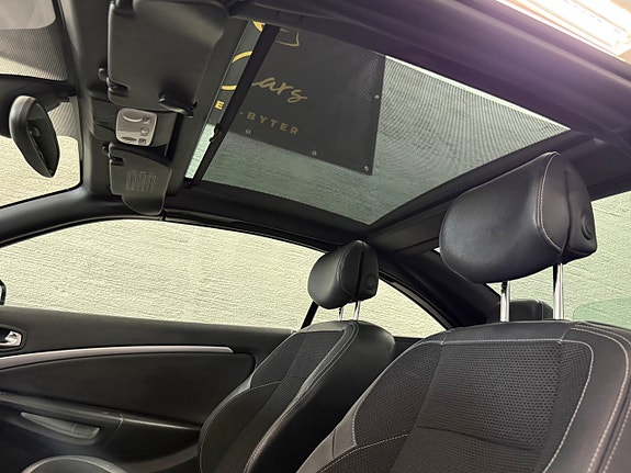Renault Megane 18 of 21