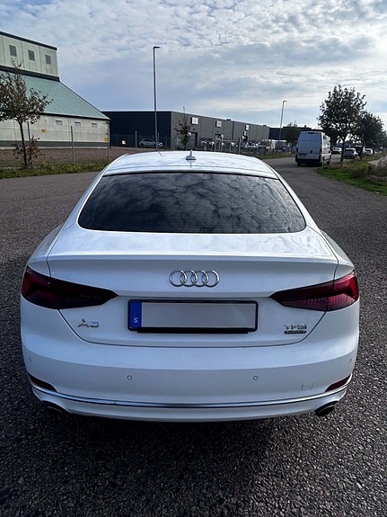 Audi A5 2 of 14