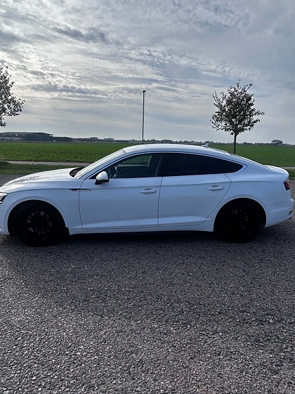 Audi A5 3 of 14