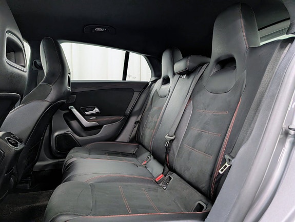 Mercedes-Benz CLA200 12 of 15