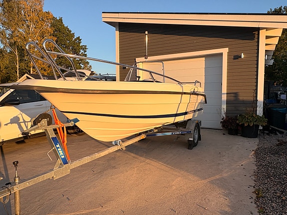 Uttern S46 mycket fint skick inklusive 80trailer & GPS 3 of 8