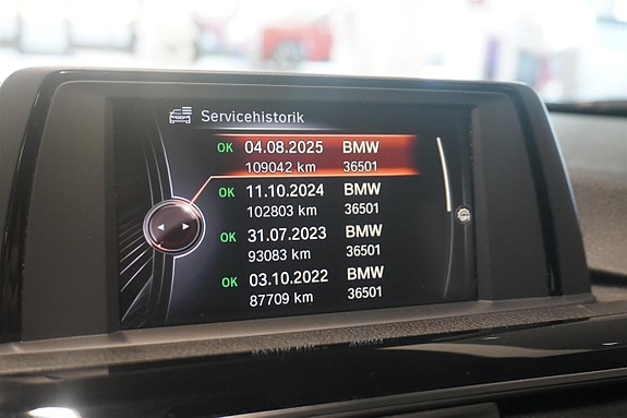 BMW 318d 13 of 16