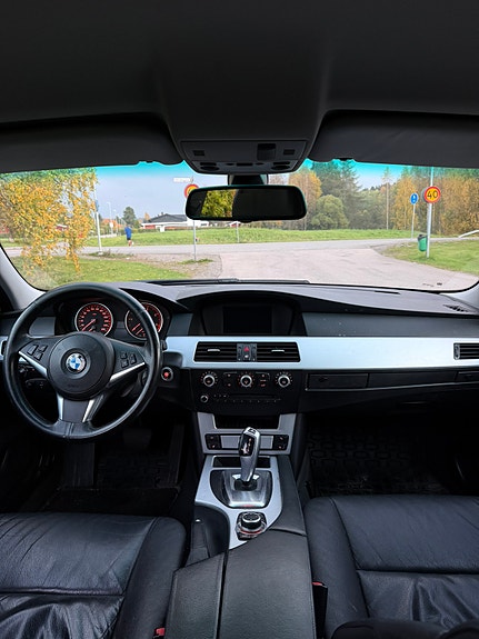BMW 520d 5 of 7