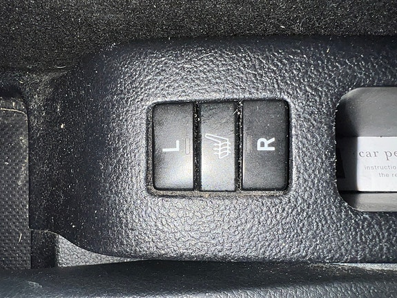 Toyota Verso-S 15 of 17