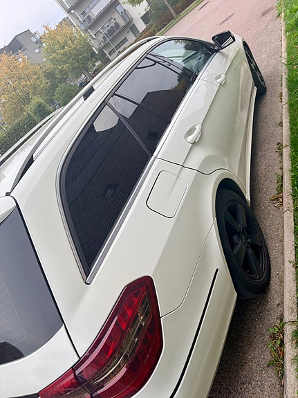 Mercedes-Benz E220 19 of 28
