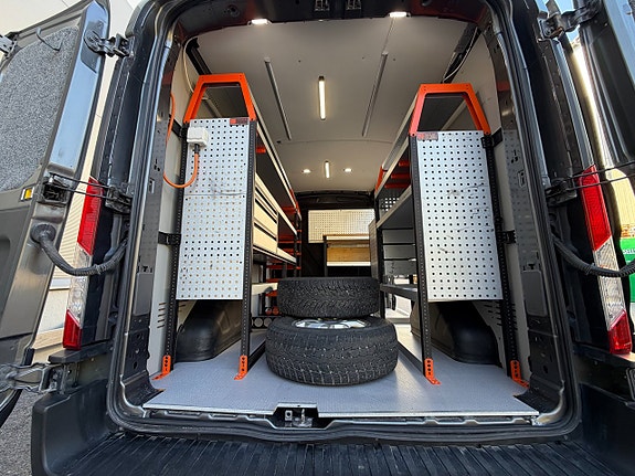 Ford Transit 16 of 30