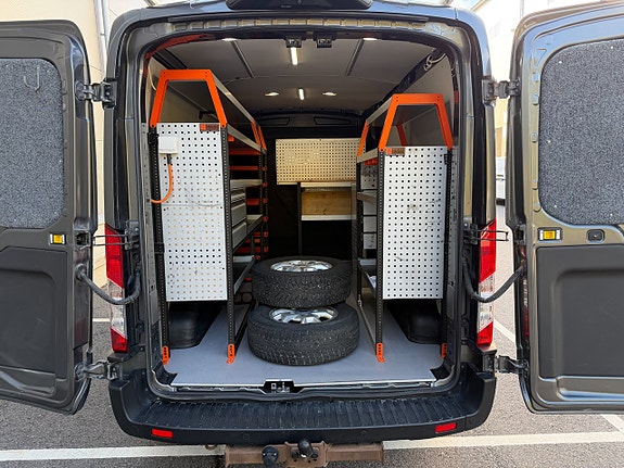 Ford Transit 14 of 30