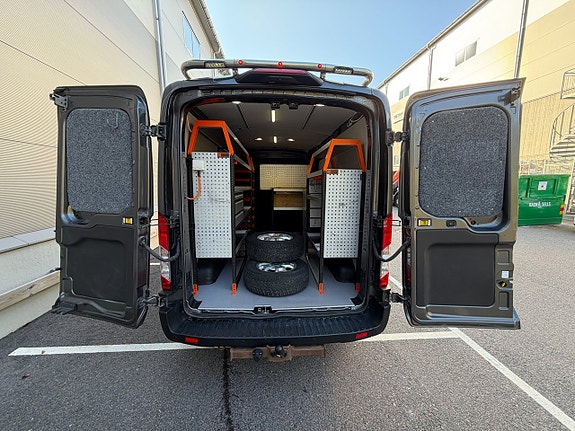 Ford Transit 13 of 30