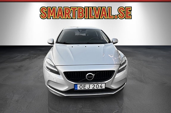 Volvo V40 9 of 28