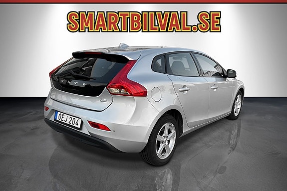 Volvo V40 6 of 28