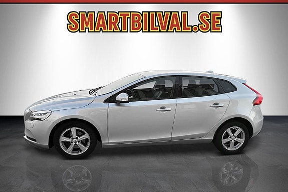 Volvo V40 3 of 28
