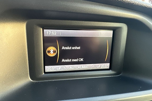 Volvo V40 28 of 28