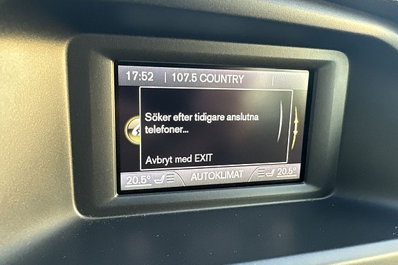 Volvo V40 27 of 28