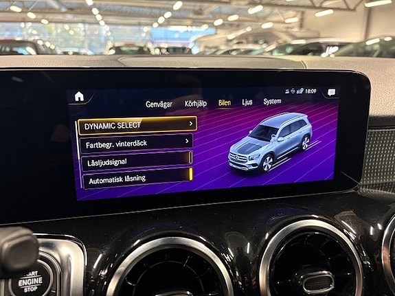 Mercedes-Benz GLB200 d 8 of 12