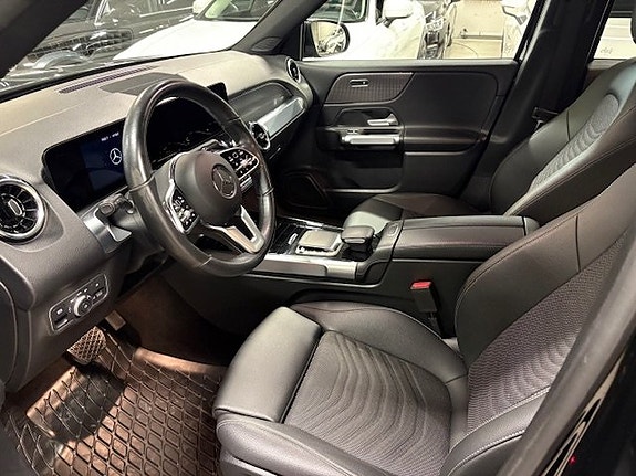 Mercedes-Benz GLB200 d 4 of 12