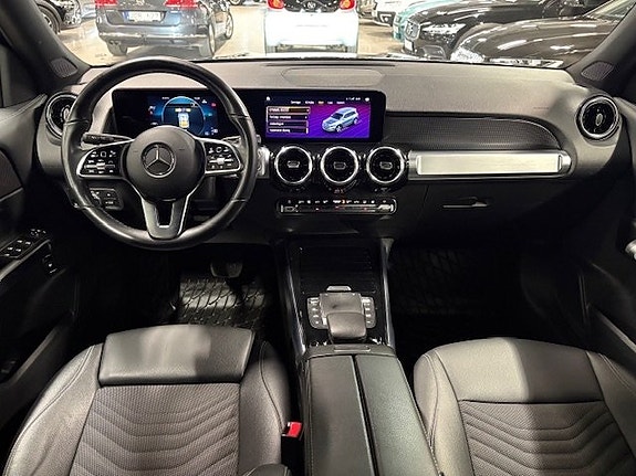 Mercedes-Benz GLB200 d 6 of 12