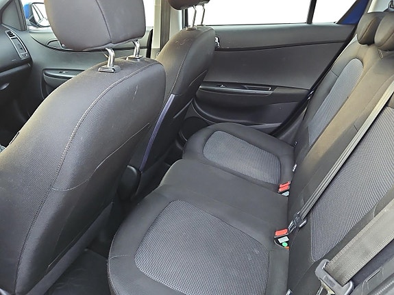 Hyundai i20 7 of 8