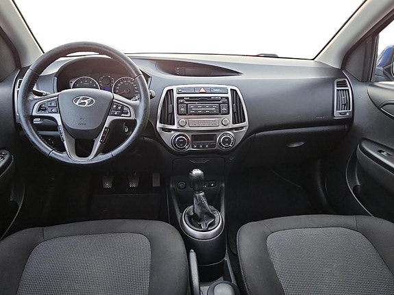 Hyundai i20 5 of 8