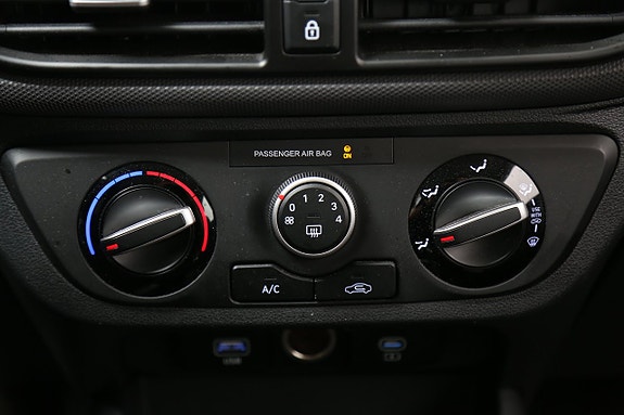 Hyundai i10 21 of 24