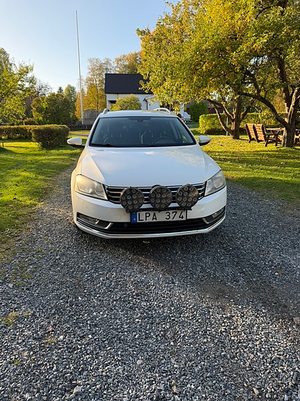 Volkswagen Passat 3 of 7