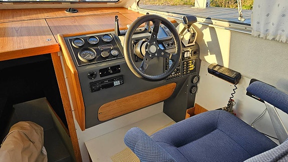 Flipper 760 -89 Volvo Penta AQAD41/DP 5 of 12