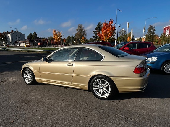 BMW 325Ci 4 of 7