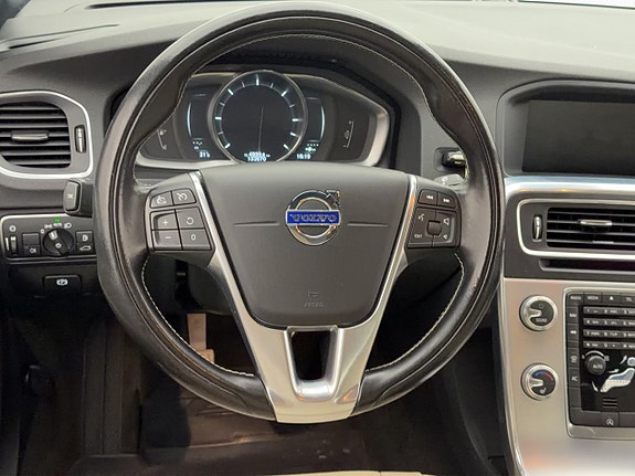 Volvo S60 11 of 27