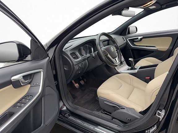 Volvo S60 10 of 27