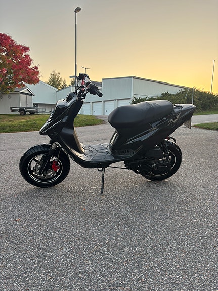 Pgo Big Max 3 of 5