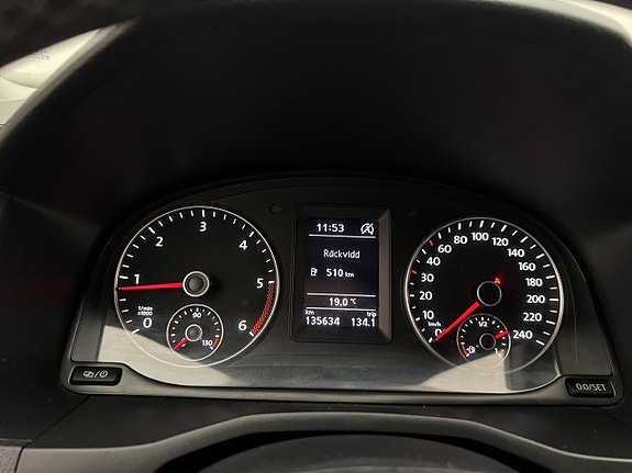 Volkswagen Caddy 18 of 27