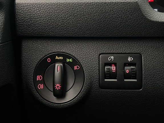 Volkswagen Caddy 16 of 27