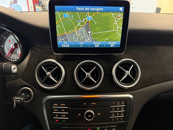 Mercedes-Benz CLA220 18 of 24