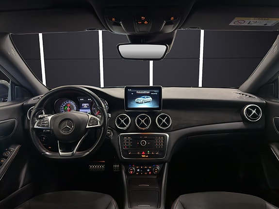 Mercedes-Benz CLA220 13 of 24