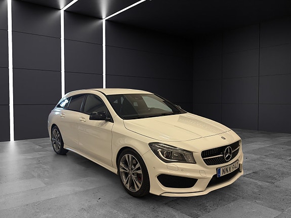 Mercedes-Benz CLA220 8 of 24