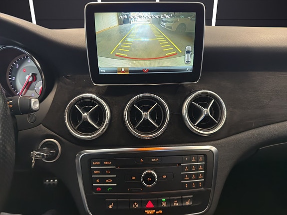 Mercedes-Benz CLA220 17 of 24