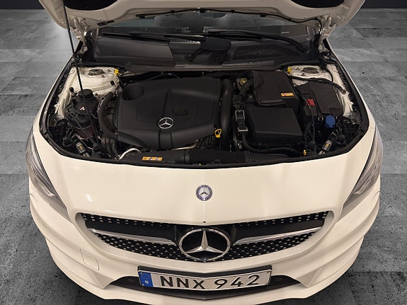 Mercedes-Benz CLA220 9 of 24