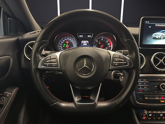 Mercedes-Benz CLA220 14 of 24