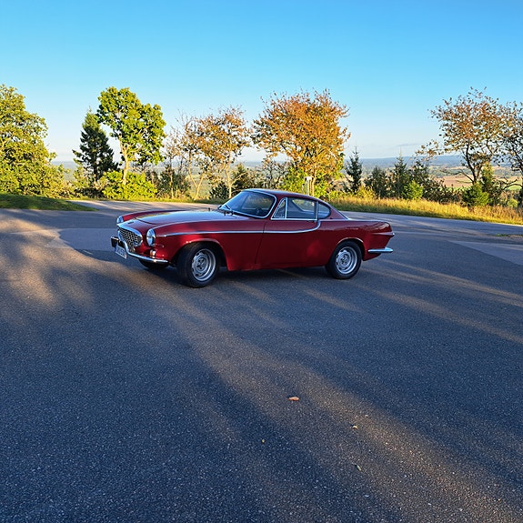 Volvo P1800 2 of 5