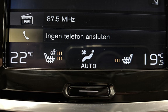 Volvo V60 Cross Country 17 of 22