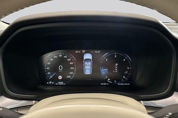 Volvo V60 Cross Country 13 of 22
