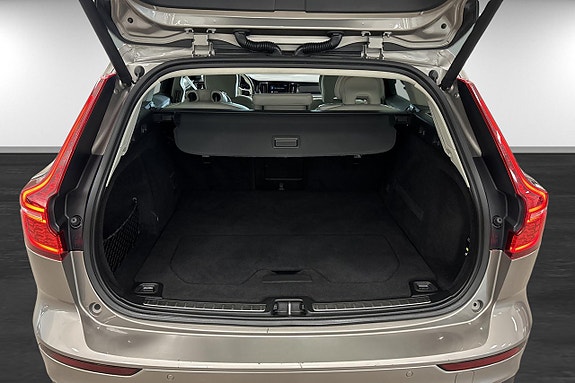 Volvo V60 Cross Country 19 of 22