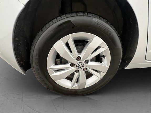 Volkswagen Polo 21 of 30