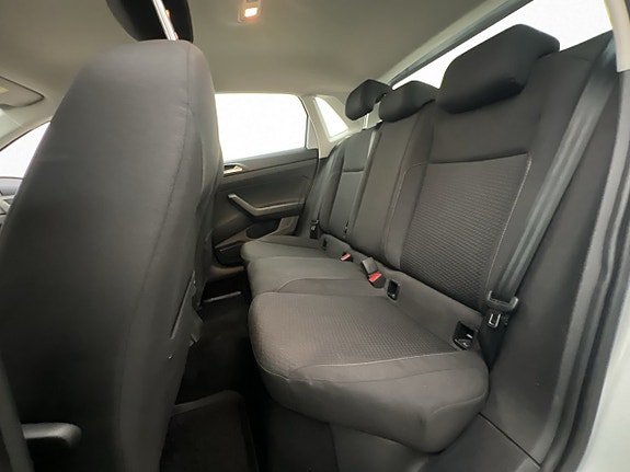 Volkswagen Polo 18 of 30