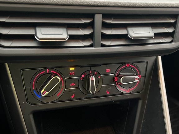Volkswagen Polo 26 of 30