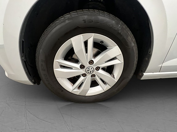 Volkswagen Polo 19 of 30